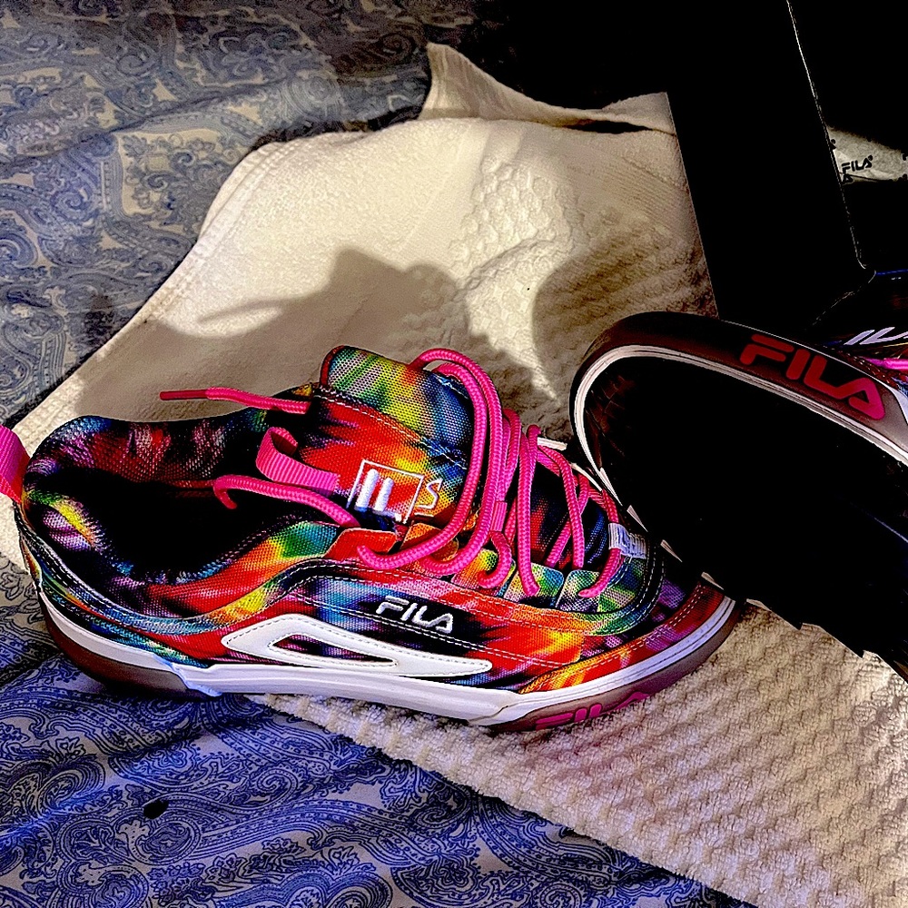 Women’s stylish Fila multi colored very cute